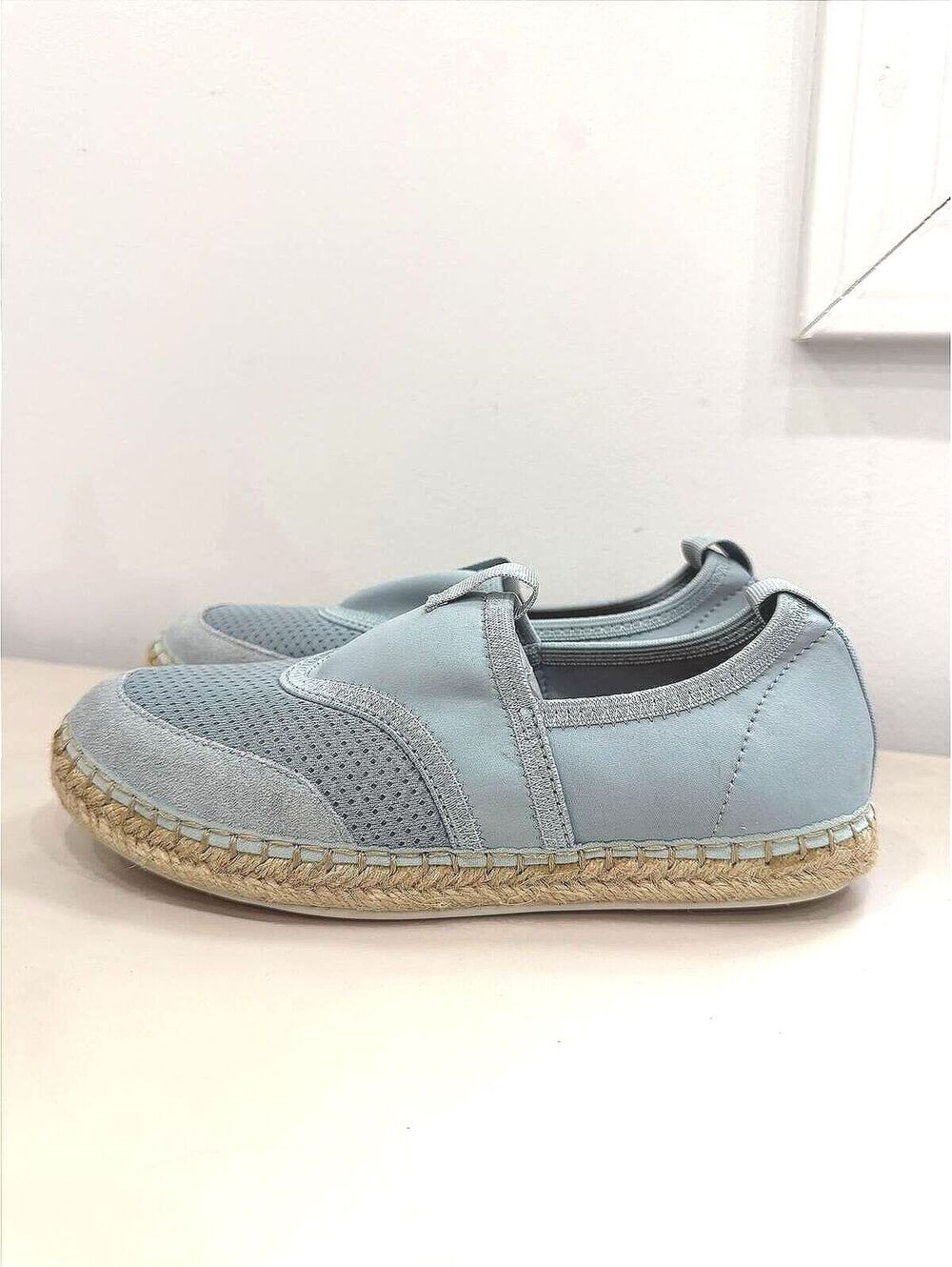 Gentle Souls Lizzy Sporty Pale Blue Slip-On Shoes Size 5